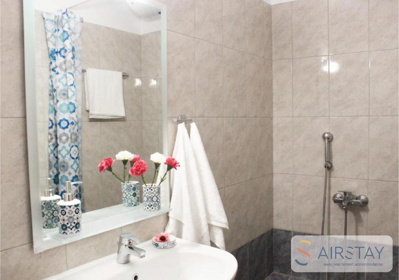 Anivia Apartments Airport By Airstay Spáta المظهر الخارجي الصورة
